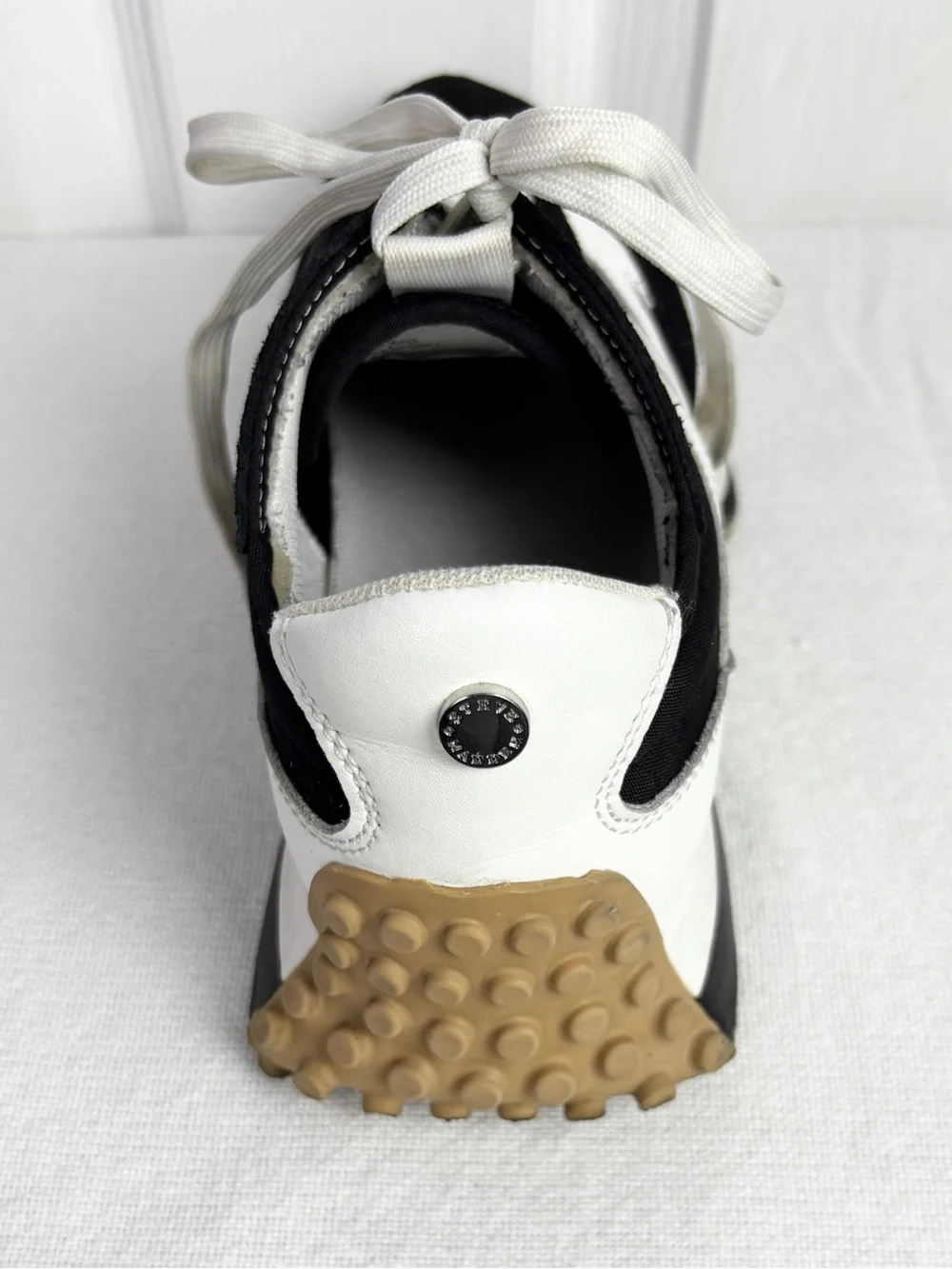 Steve Madden Campo Sneakers Women Size 9.5 Black & White